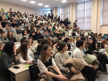 ����� �������� ������ � ����