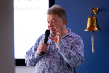 «Открытый диалог» с Денисом Ивановым в Новосибирском ГАУ