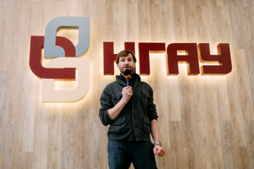 Известный актер Николай Наумов пообщался со студентами Новосибирского ГАУ