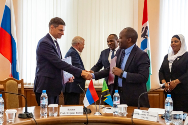 Новосибирский ГАУ подписал соглашение о сотрудничестве с университетом науки и технологии Мбея (Танзания)