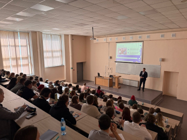 Для студентов НГАУ провели лекцию о борьбе с терроризмом