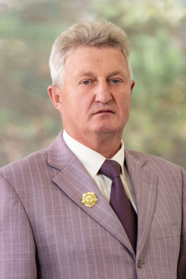 Директор учебно-производственного хозяйства «Сад Мичуринцев» Новосибирского ГАУ Штадлер Александр Иоганнесович удостоен высокой государственной награды.