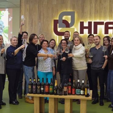 На площадке Новосибирского ГАУ прошла образовательная программа «Российское вино: образовательный интенсив»